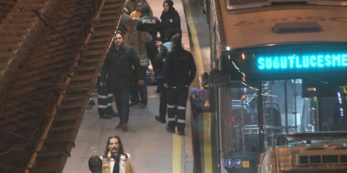 Sefaköy metrobüs durağında feci ölüm