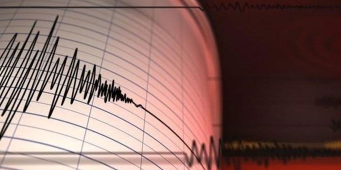 Endonezya’da 6,2 büyüklüğünde deprem