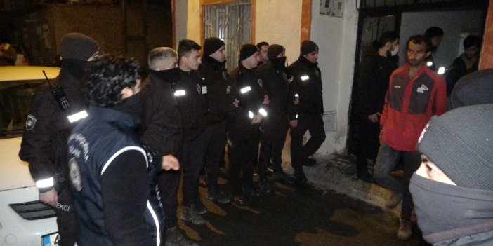Malatya’da bir evde 35 kaçak göçmen yakalandı