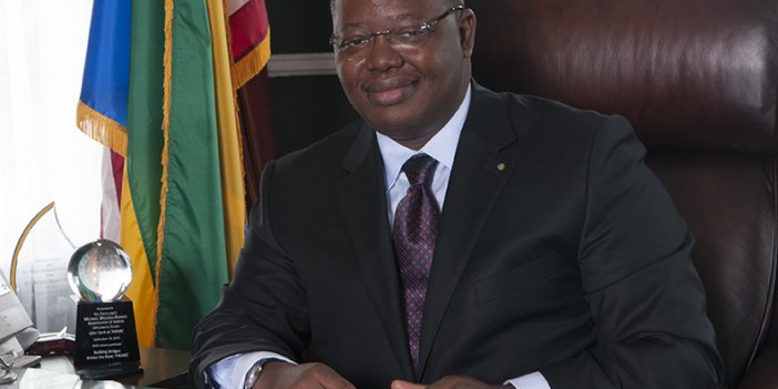 Gabon Dışişleri Bakanı geçirdiği kalp krizi sonrası hayatını kaybetti