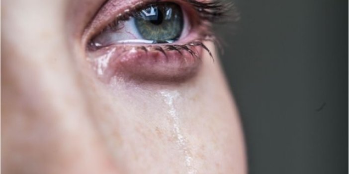 Sürekli ağlama isteği neden olur?