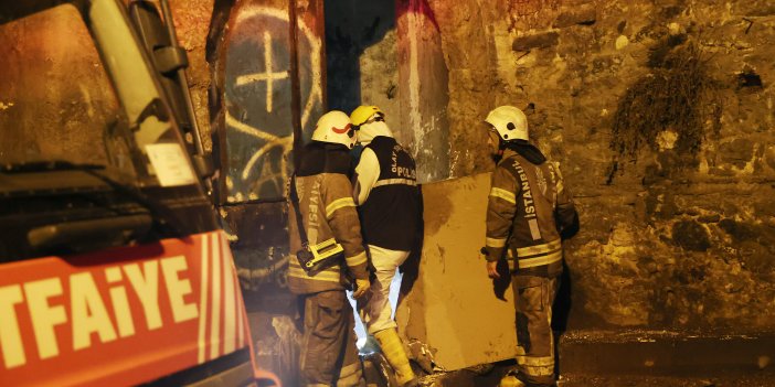 Beyoğlu'nda tarihi kilisede yangın: 1 ölü, 2 yaralı
