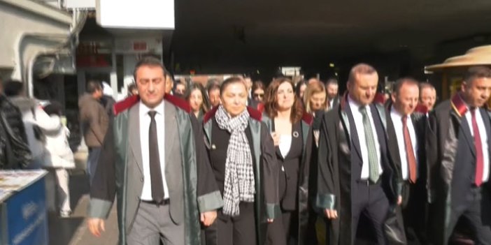 Ankara'da avukatlar tehlike altındaki meslektaşları için yürüdü