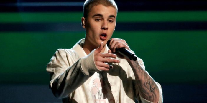 Justin Bieber müzik kariyerini 200 milyon dolara sattı