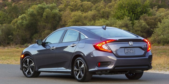 Honda Civic’in yeni fiyatları açıklandı. İşte 2023 zamlı fiyat listesi