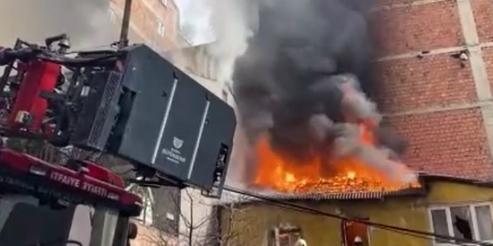 Kağıthane'de tek katlı gecekonduda yangın çıktı