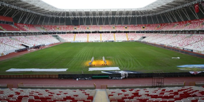 Flaş gelişme! Sivasspor-Adana Demirspor maçının stadı değişti