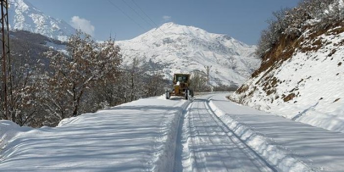 Kar yolları kapadı. 49 yerleşim birimine ulaşılamıyor