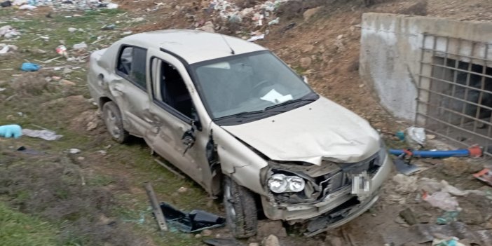 Mardin'de otomobil yol kenarına uçtu: 2'si ağır 5 yaralı