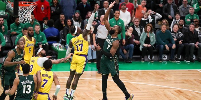Uzatmada devirdi. Boston Celtics Los Angeles Lakers'ı yendi