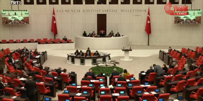 İYİ Parti'nin üniversite öğrencilerine verilen bursların yetersizliği ile ilgili önergesi AKP ve MHP oylarıyla reddedildi