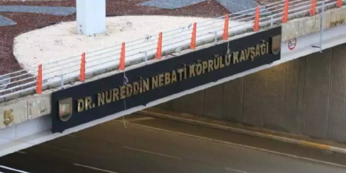'15 Temmuz Köprüsü Kavşağı’nın adını Nureddin Nebati yaptılar. AKP'li isimler bile bu duruma isyan etti