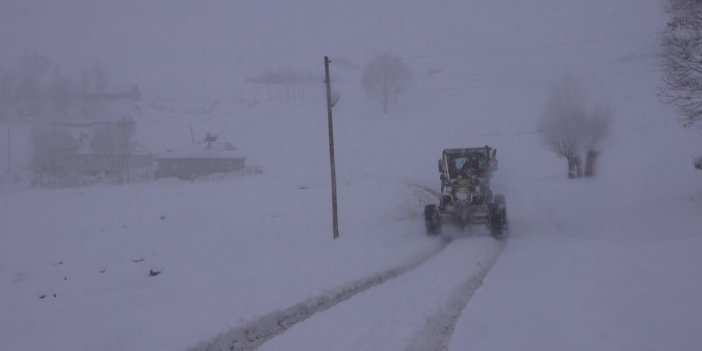 Muş’ta yoğun kar yağışı: 297 köy yolu ulaşıma kapandı