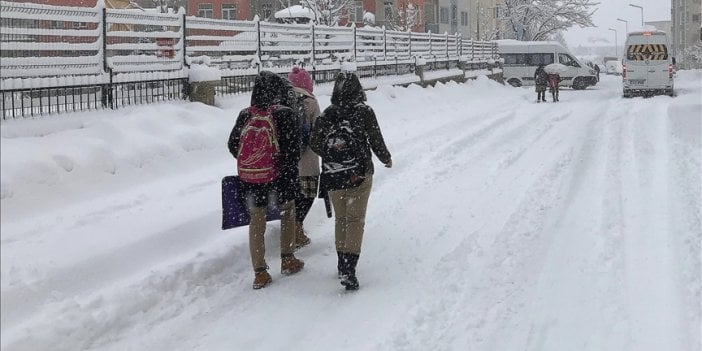 Flaş Flaş... İstanbul'da okullar tatil edildi