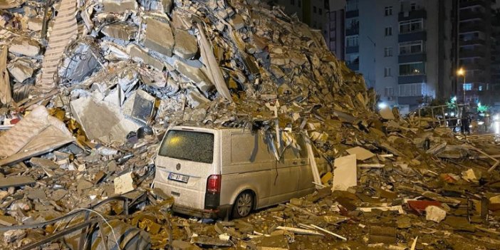 42 artçı deprem meydana geldi. En büyüğü 6.7 büyüklüğünde