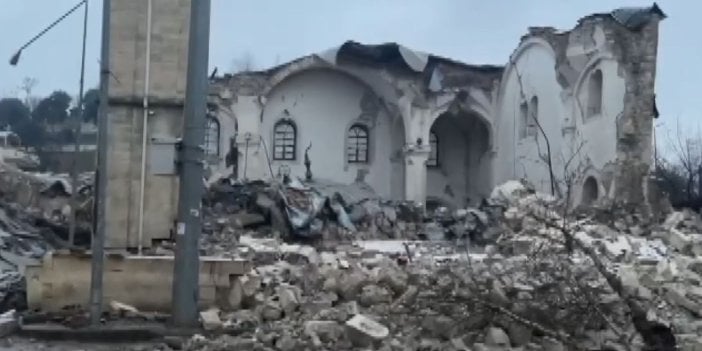 Adıyaman'da 6 asırlık tarihi Ulu Camii deprem nedeniyle yıkıldı