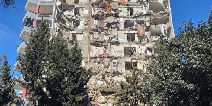 Adana’da 14 katlı binanın son hali ortaya çıktı