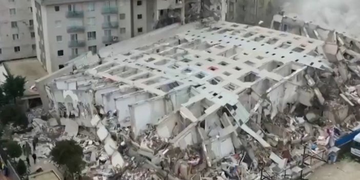 Hatay'da zenginlerin oturduğu rezidans komple çöktü. Hepsi yeni binalar. 800 kişi enkaz altında