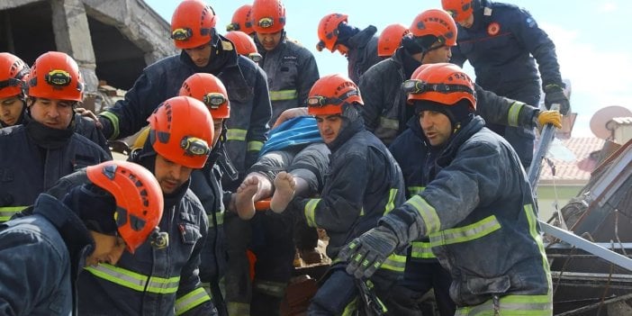 Depremzedelere ilk müdahale nasıl olmalı. Uzmanı açıkladı