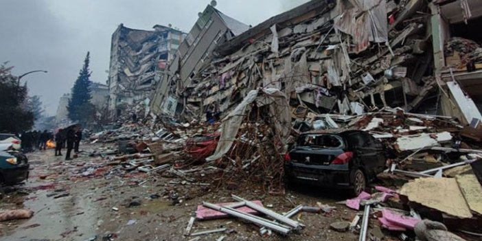 Depremde can kaybı 9 bin 57'ye yükseldi
