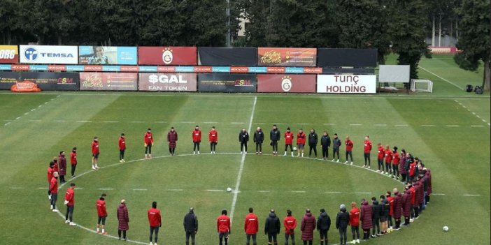 Galatasaray'dan depremzedeler için saygı duruşu