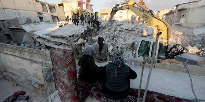 Suriye'de depremde ölenlerin sayısı 2 bin 802'ye yükseldi