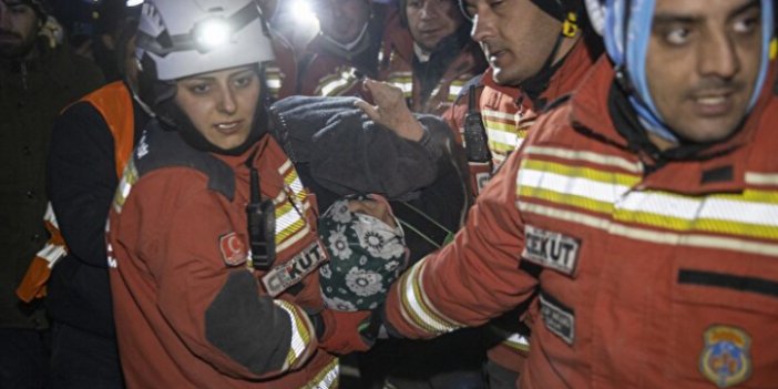 Diyarbakır ve Kahramanmaraş'ta 122 saat sonra iki mucize kurtuluş