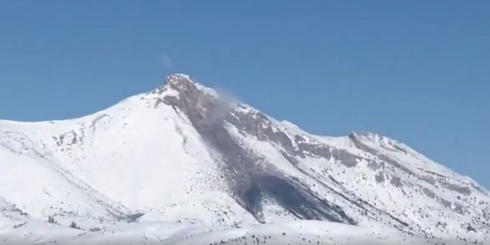 Deprem sonrası püskürmeye başlayan dağın sırrı çözüldü. Profesör Ahmet Ercan açıkladı