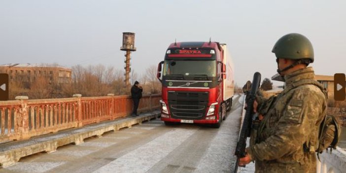 Ermenistan Sınır Kapısı 35 yıl sonra deprem yardım için açıldı