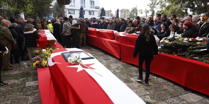 Yavru Vatan'da deprem acısı. Gözyaşları sel oldu