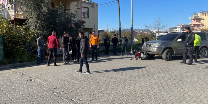 Antalya'da motosikletle otomobil çarpıştı: 1 yaralı
