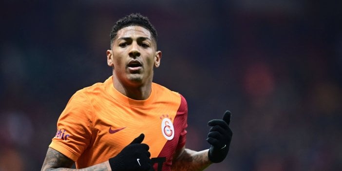 Galatasaray'da istenmeyen van Aanholt el üstünde tutuluyor