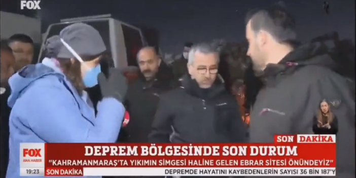Korumaları soru sormak isteyen muhabiri ve ‘4 enkazım var’ diyen vatandaşı itekledi. AKP'li başkana tepki yağdı