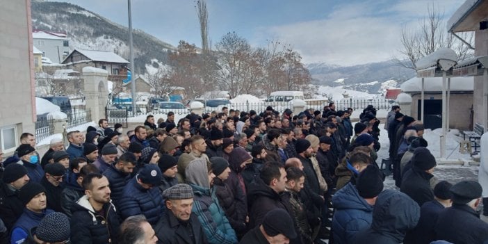 Doğu Anadolu'da depremlerde vefat edenler için gıyabi cenaze namazı kılındı