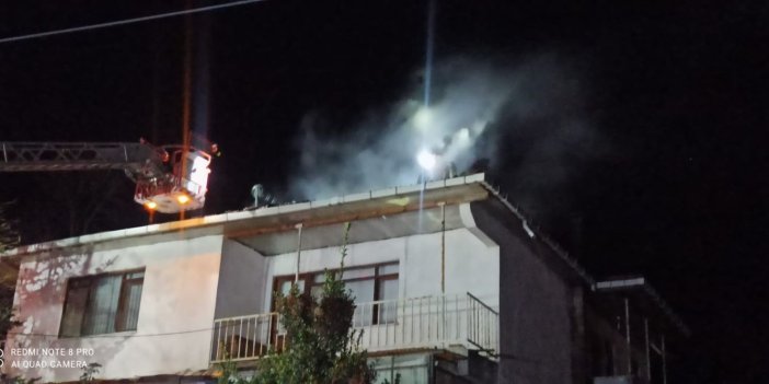 İki katlı evin bacasında çıkan yangın söndürüldü