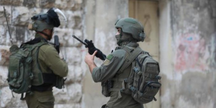 İsrail, Doğu Kudüs'te 5'i çocuk 7 Filistinliyi gözaltına aldı