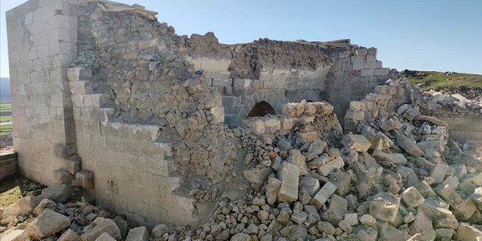 İç Kale Camii depremde hasar gördü