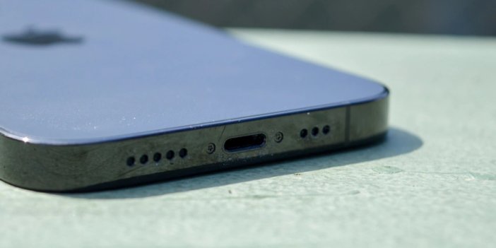 iPhone 15'in USB-C girişi nasıl görünecek
