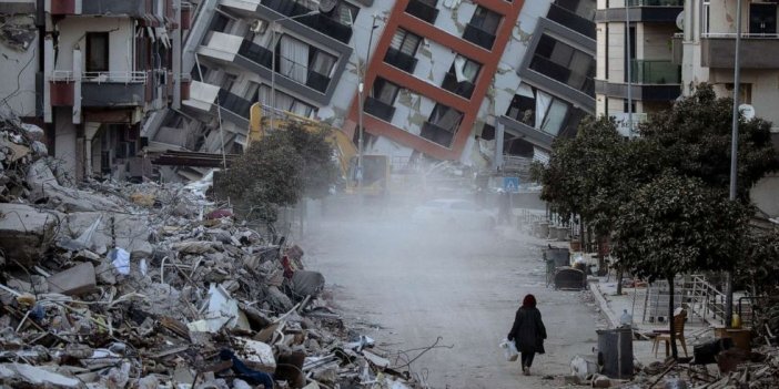 Depremlerde can kaybı 41 bin 20'ye yükseldi