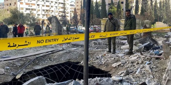 İsrail, depremle uğraşan Suriye'yi bombaladı. 5 ölü, 15 yaralı.