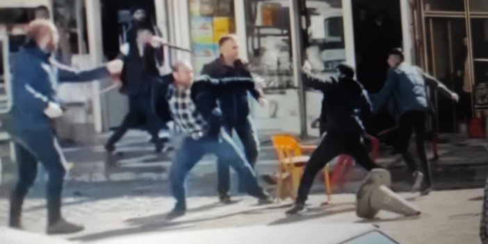 Şanlıurfa'da 8 kişinin yaralandığı taşlı sopalı kavga kamerada   