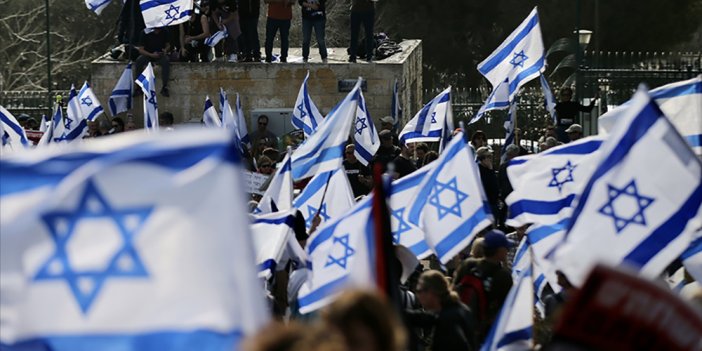 Netanyahu hükümetinin tartışmalı yargı düzenlemesi birinci oylamada Meclisten geçti