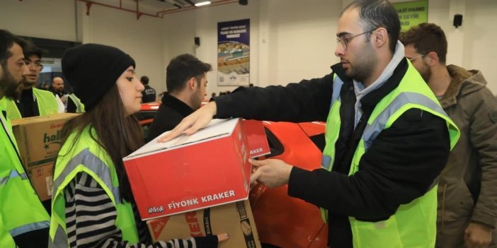 Elazığ Belediyesi'nden deprem bölgesine destek sürüyor