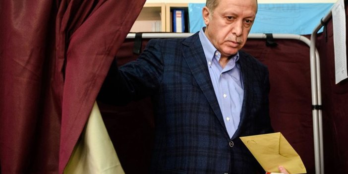 Erdoğan'ın seçim kararını sızdırdılar. Bülent Arınç erteleme istemişti. Bu kez Reuters'e değil az şikayet ettikleri yere açıkladılar