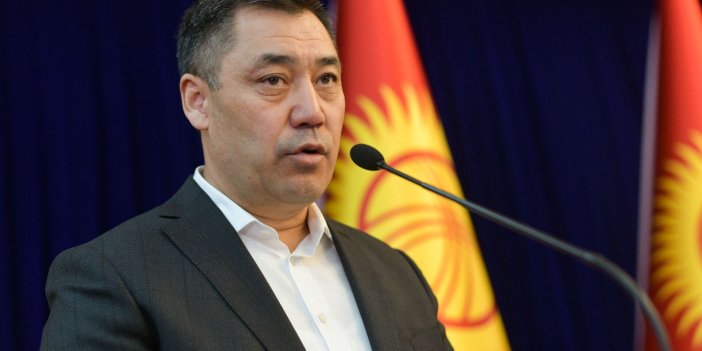 Kırgızistan Cumhurbaşkan, deprem bölgesinde çalışan ülkesinin arama kurtarma ekibine teşekkür etti