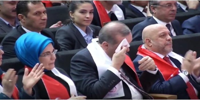 Temizlik görevinden belediye meclisine yükselen AKP'li Hacer Çınar'ın bu yağcı konuşması Erdoğan'ı ağlatmış