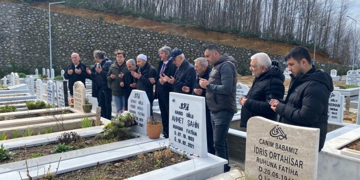 Gazeteci Ferdi Akıllı mezarı başında anıldı