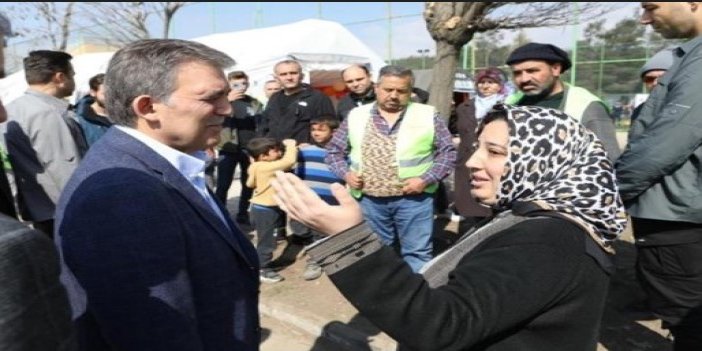 Abdullah Gül depremin 18. günü ortaya çıktı. Gül'e meşhur AKP milletvekili eşlik etti