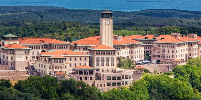 Koç Üniversitesi öğretim üyesi alacağını duyurdu