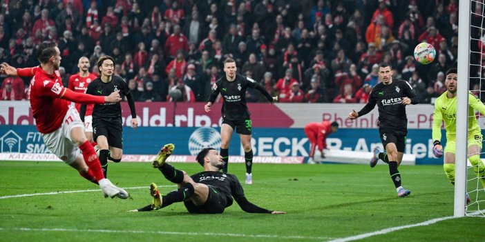 Mainz Mönchengladbach'a gol yağdırdı